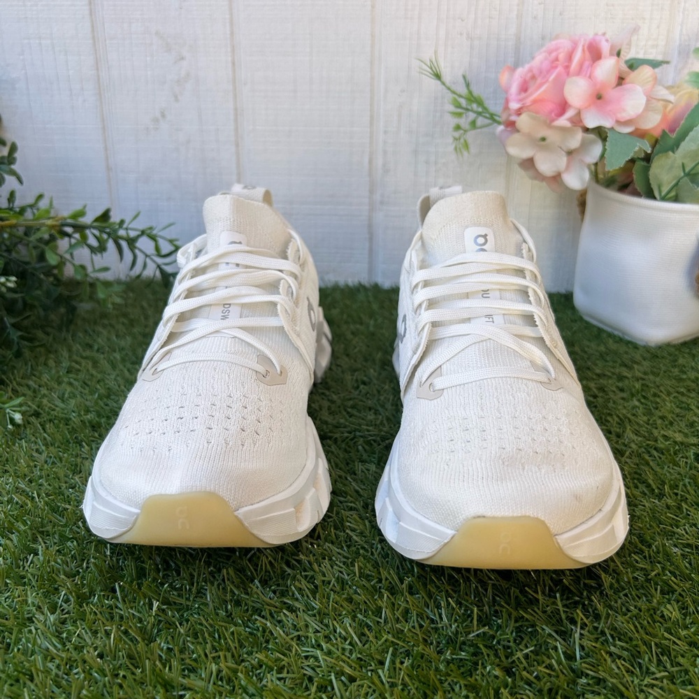 On Cloudswift Undyed white 
Sneakers women size 6 gently used - Picture 12 of 16
